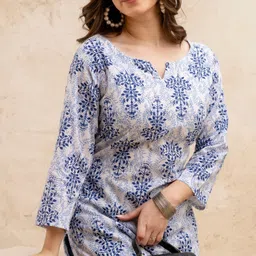 surhi Women Printed Cotton Blend Straight Kurta-picture-11
