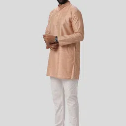 uathayam Men Solid Cotton Blend Straight Kurta image 3