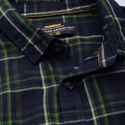 the indian garage co. Men Slim Fit Checkered Spread Collar Casual Shirt image 3