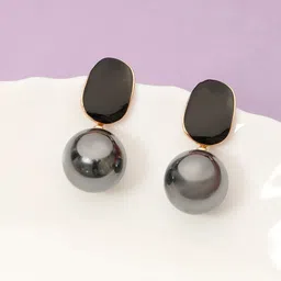 Palli Creation Contemporary Studs Earrings image 2