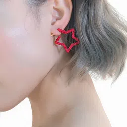 Yellow Chimes Set of 2 Acrylic Marble Design Earrings With 2 Hair Clips Set image 3