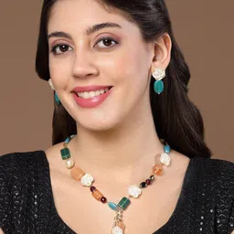 DUGRISTYLE Gold-Plated Pearls Beaded Contemporary Drop Earrings image 4