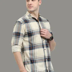 aidan paul Men Regular Fit Checkered Spread Collar Casual Shirt image 3