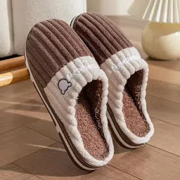 swagify Women Slippers image 1