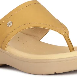 hush puppies Women Wedges Sandal image 5