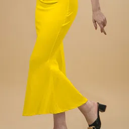 SHAYONAM FFishcut Saree Shapewear Yellow Lycra Bland Petticoat (S) Lycra Blend Petticoat image 2