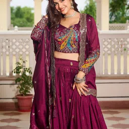 reelove factory Embroidered Semi Stitched Lehenga Choli image 2