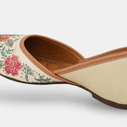 rfc Casuals For Women image 3