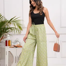 welcomekurti Women Regular Fit Green Pure Cotton Trousers-picture-27