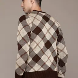roadster Men Checkered Round Neck Brown Sweater image 2