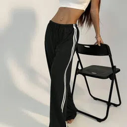 dockstreet Women Solid White Track Pants image 3