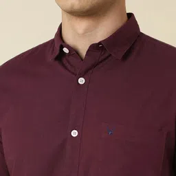 allen solly Men Slim Fit Solid Cut Away Collar Casual Shirt image 4
