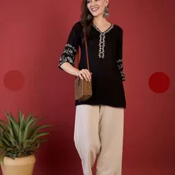 emica Casual Regular Sleeves Embroidered Women Black Top-picture-15