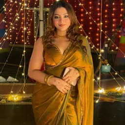 kanjiqueen Embellished Bollywood Jimmy choo, Pure Silk Saree-picture-13