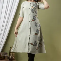 zivapez Women Floral Print Pure Cotton Frontslit Kurta-picture-23