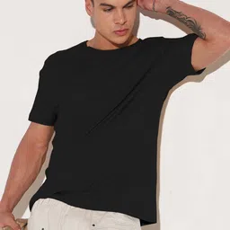 showoffff Men Solid Round Neck Cotton Blend Black T-Shirt-picture-12
