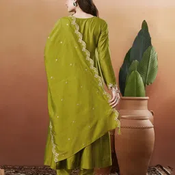 colors of earth Women Silk Blend Kurta Pant Dupatta Set image 2