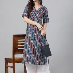janasya Women Printed Pure Cotton Straight Kurta image 2