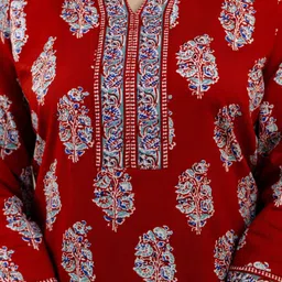 vicenta Women Floral Print Viscose Rayon A-line Kurta image 4