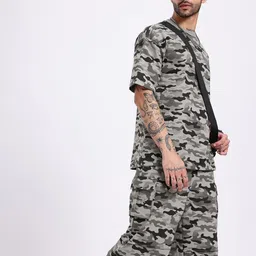 glitchez Tshirt Regular Shorts Co-ords Set image 2