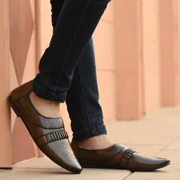 vellinto Cool Traditional Jutis For Men Mojaris For Men Nagra For Men Casuals For Men Casuals For Men image 5