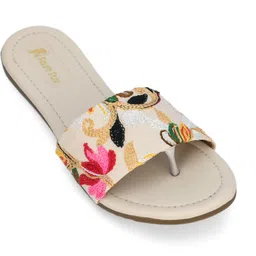 faishstar Women Flats Sandal image 3