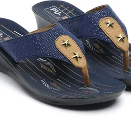 rridders Women Slippers image 1