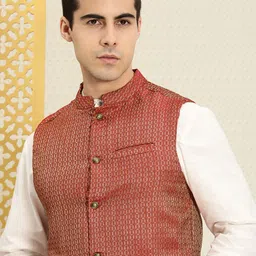 House of Pataudi Men Maroon & Golden Ethnic Motifs Woven Design Jashn Nehru Jacket-picture-38