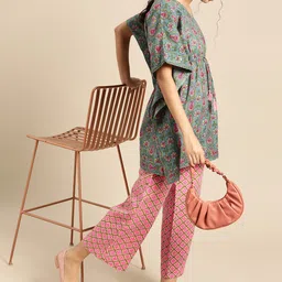 Varanga Women Blue & Pink Pure Cotton Printed Tunic with Palazzos image 5