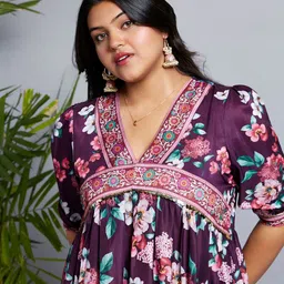 Globus Gloplus V-Neck Puff Sleeves Floral Print Lace Detailing A-Line Plus Size Midi Dress image 4
