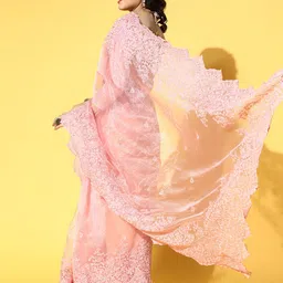 Mitera Ethnic Motifs Saree with Embroidered Border image 4