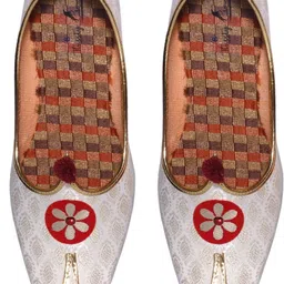 thirsty crow Stylish Men’s Ethnic Jutti for Traditional and Festive Wear Jutis For Men image 5