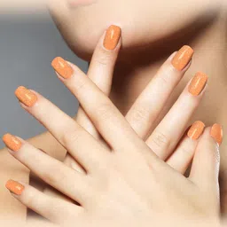 Lakme Primer+Gloss Glitterati Collection Shine Nail Polish 6 ml - Peachy Play image 2