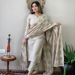 gosriki Women Cotton Blend Kurta Pant Dupatta Set image 1