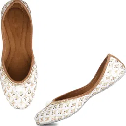 tryfeet Stlylish Ethnic Jutti Jutis For Women image 5