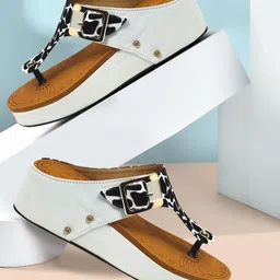 xcen Women Wedges Sandal-picture-28