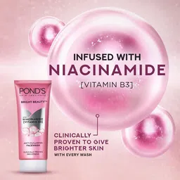 pond's Bright Beauty Facewash with Niacinamide, For Glass Skin-like Shine Face Wash image 3