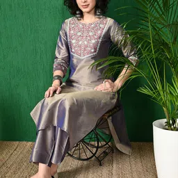 Sangria Embroidered Kurta With Trousers image 5