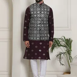 SOJANYA Ethnic Motifs Embroidered Regular Thread Work Kurta with Churidar image 1