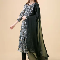 Hinayat Fashion Floral Printed Regular Empire Kurta With Trousers & Dupatta image 4