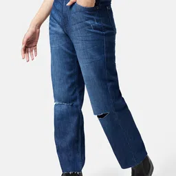 SF JEANS by Pantaloons Women Boyfriend Fit High-Rise Slash Knee Light Fade Jeans image 5