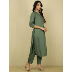 Jaipur Kurti Women Printed Regular Kurta with Trousers image 4