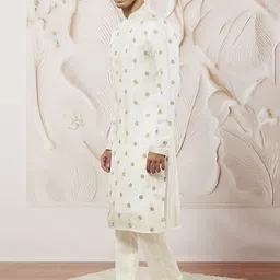 VASTRAMAY Floral Embroidered Thread Work Mandarin Collar Straight Kurta with Trousers image 5