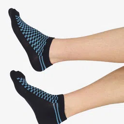 Bodycare Men Pack Of 3 Checked Ankle-Length Socks image 4