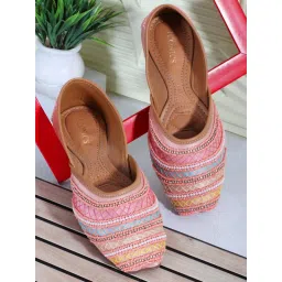 Iconics Peach Slip On Women Juttis image 3