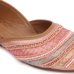 Iconics Peach Slip On Women Juttis image 4