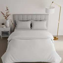 Boutique Living India White Striped Heavy Winter 120 GSM Double Bed Comforter image 2