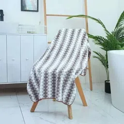 shrey Microfiber 300 GSM Bath Towel image 1