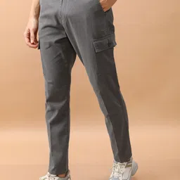 highlander Men Cargos image 4