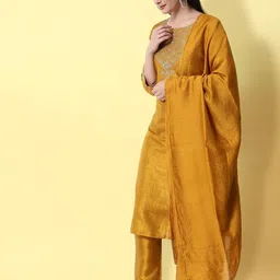 vredevogel Women Silk Blend Kurta Pant Dupatta Set image 3